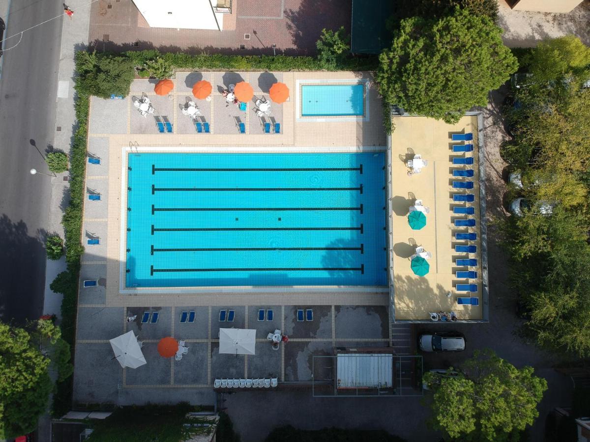 Condominio Res. Palace Ferienhaus
